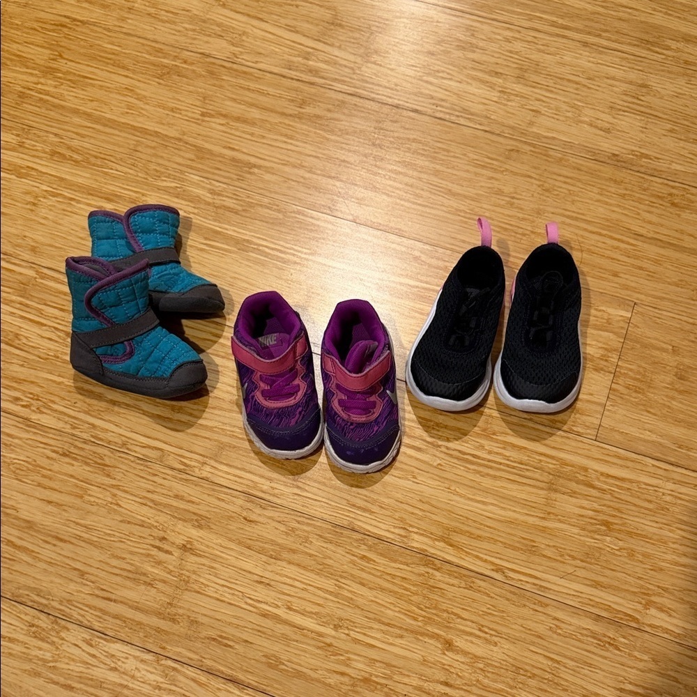 Nike and Keens shoe bundles - infant sizes